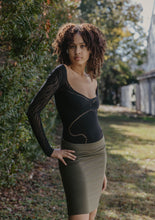 Load image into Gallery viewer, Lola Basic Midi Skirt
